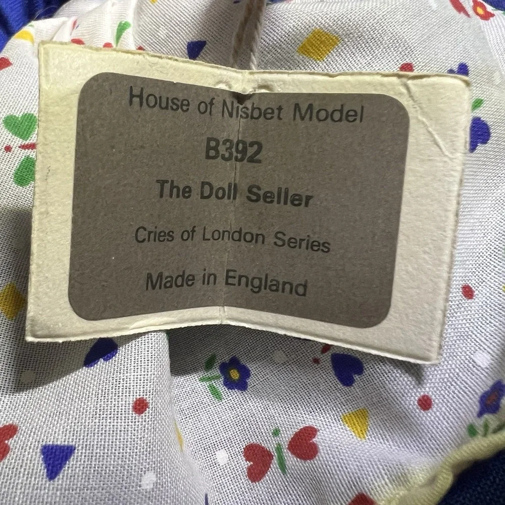 Collectors Costume Dolls Peggy Nisbet Bonnie B392 Cries of‎ London Series